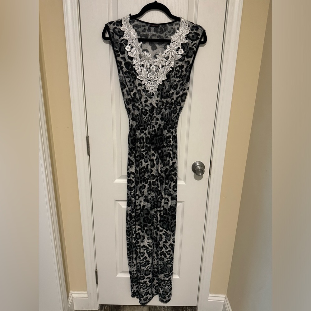 Universal Women’s Maxi Dress